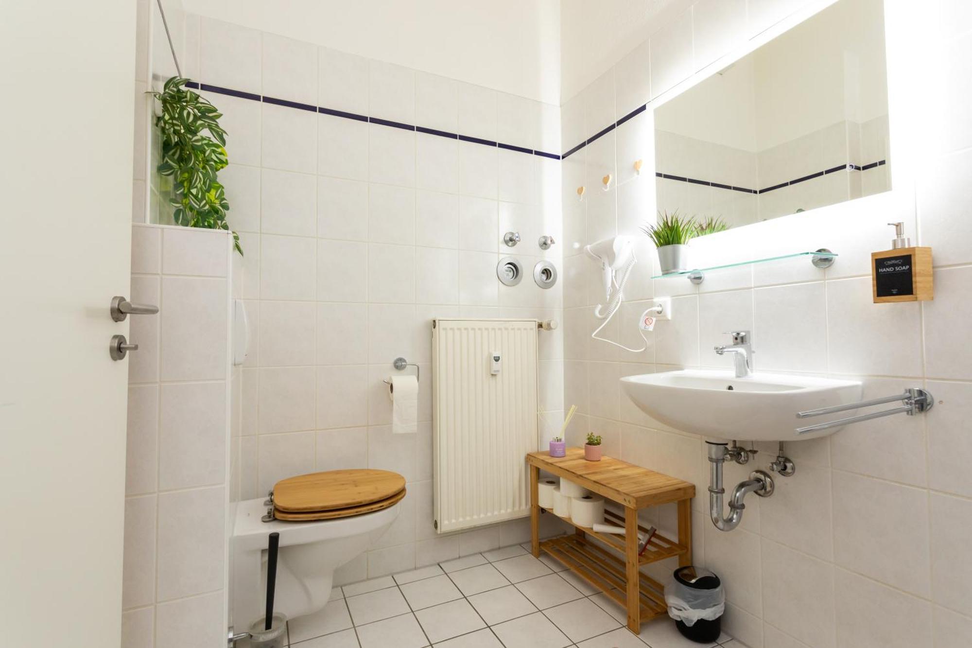 Fullhouse - Halle - Paulus Apartment - Nespresso Экстерьер фото